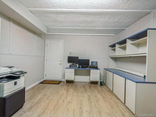 42 Mesa Place, Nanuet, NY 10954