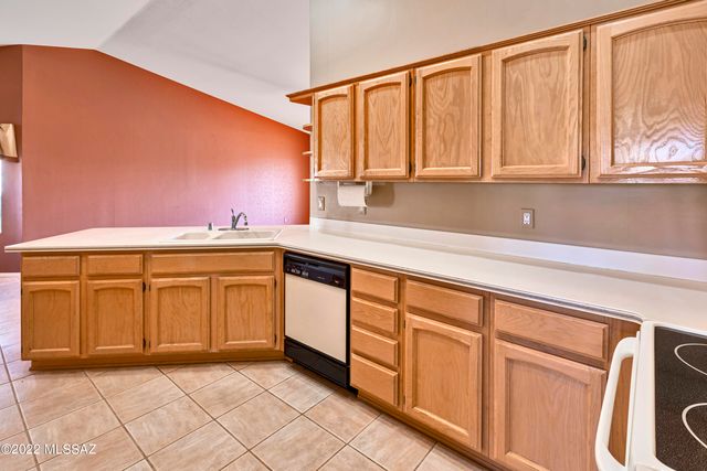 65685 E Rocky Trail Drive, Tucson, AZ 85739