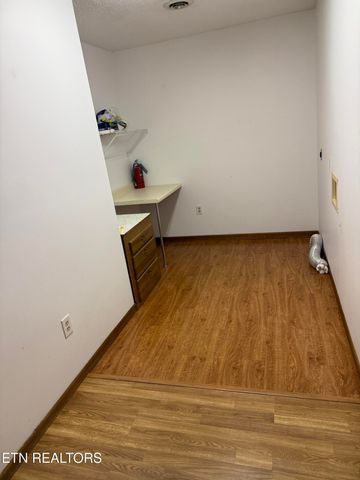 3237 Valley Home Rd, Sevierville, TN 37862