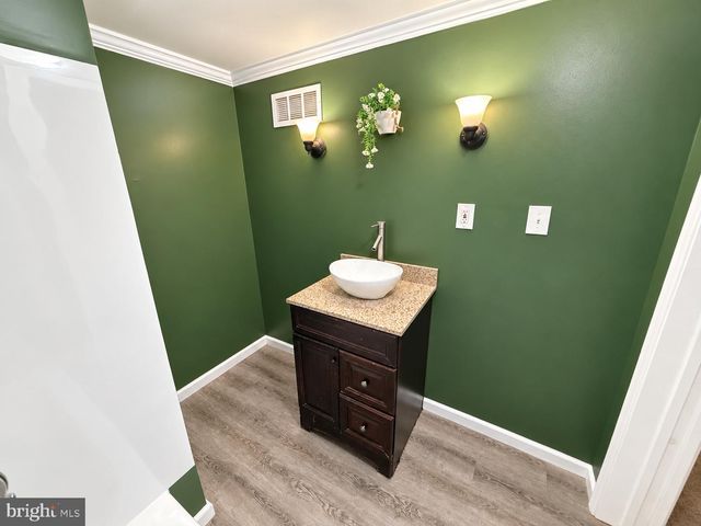 224 S HAVEN ST, Baltimore, MD 21224