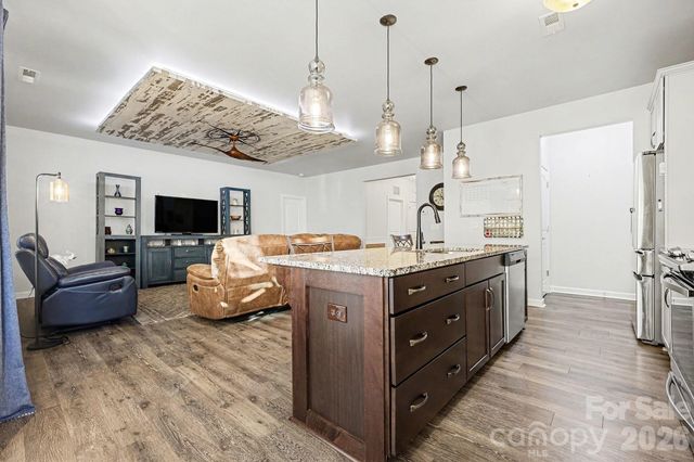 5252 Admirals Landing, Lancaster, SC 29720