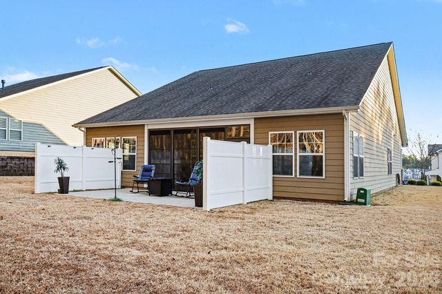 5252 Admirals Landing, Lancaster, SC 29720