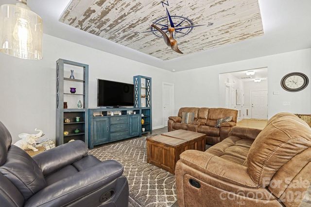 5252 Admirals Landing, Lancaster, SC 29720