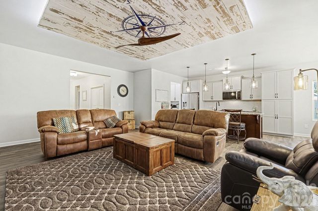 5252 Admirals Landing, Lancaster, SC 29720