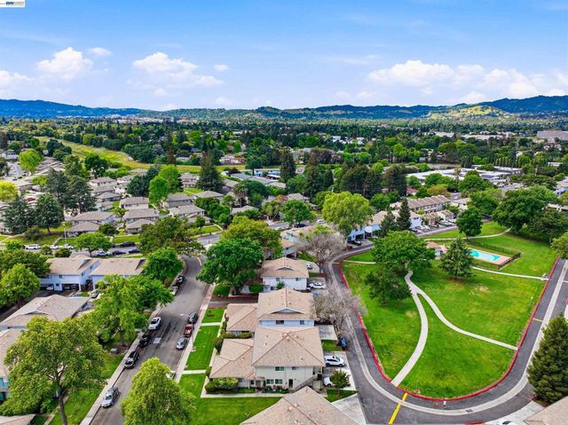 1494 Del Rio Cir D, Concord, CA 94518