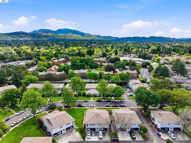 1494 Del Rio Cir D, Concord, CA 94518