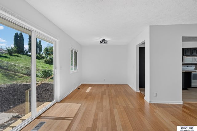 2103 Whitted Drive, Bellevue, NE 68123