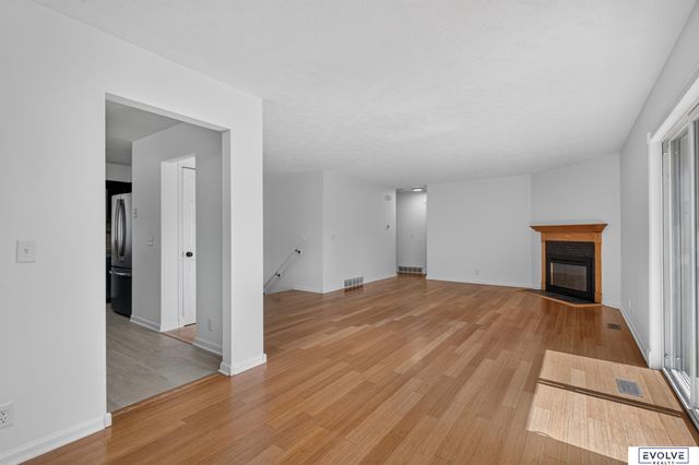 2103 Whitted Drive, Bellevue, NE 68123