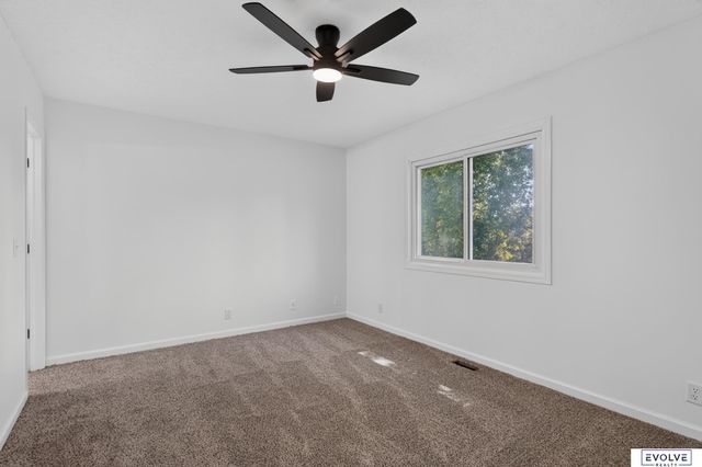 2103 Whitted Drive, Bellevue, NE 68123
