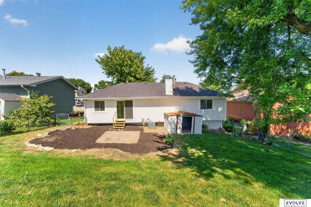 2103 Whitted Drive, Bellevue, NE 68123