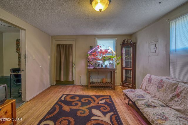 2201 S Main Street, Galena, KS 66739