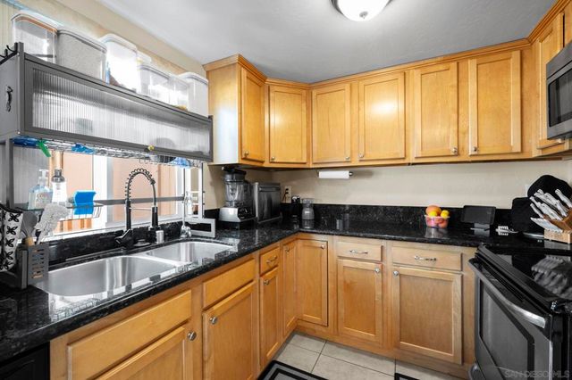 910 N N Fig St D, Escondido, CA 92026