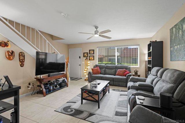 910 N N Fig St D, Escondido, CA 92026