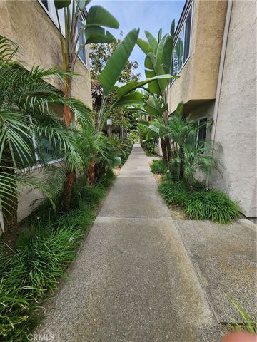 8515 Villa La Jolla F, La Jolla, CA 92037