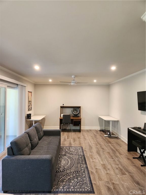 8515 Villa La Jolla F, La Jolla, CA 92037