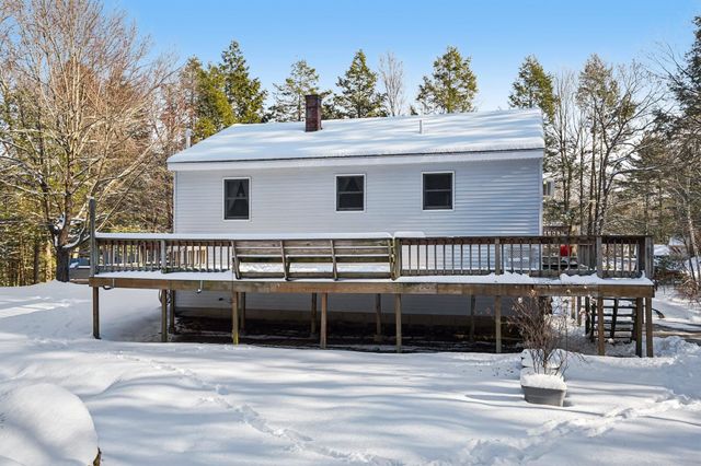 23 Wymans Landing, Danville, NH 03819