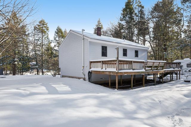 23 Wymans Landing, Danville, NH 03819