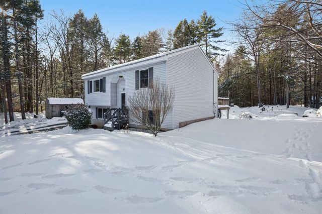 23 Wymans Landing, Danville, NH 03819