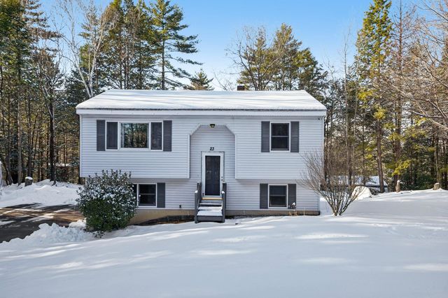 23 Wymans Landing, Danville, NH 03819