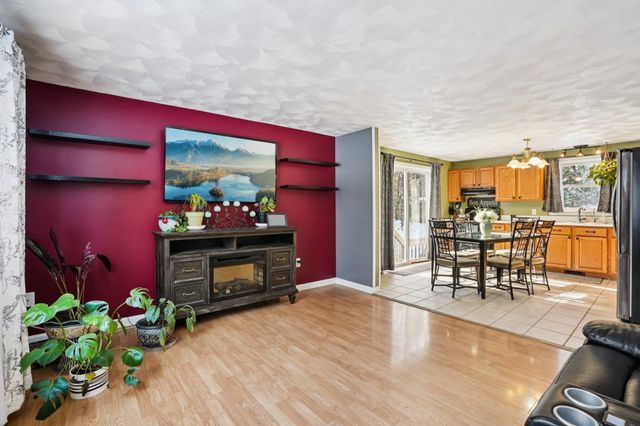 23 Wymans Landing, Danville, NH 03819