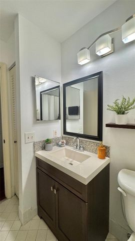 8090 Ambach Way 13-B, Hypoluxo, FL 33462