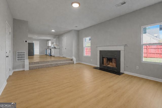 2124 Hairston Creek Parkway, Decatur, GA 30035