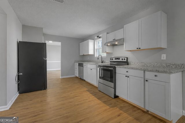 2124 Hairston Creek Parkway, Decatur, GA 30035