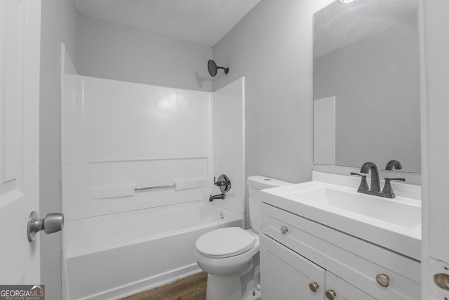 2124 Hairston Creek Parkway, Decatur, GA 30035