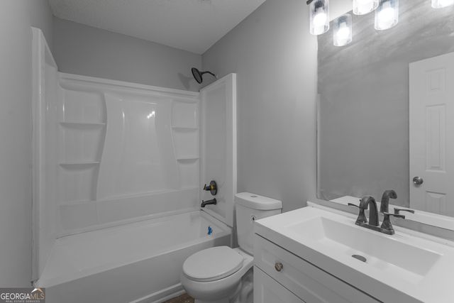 2124 Hairston Creek Parkway, Decatur, GA 30035