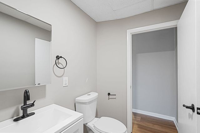 90 Appleton St 18, Lowell, MA 01852