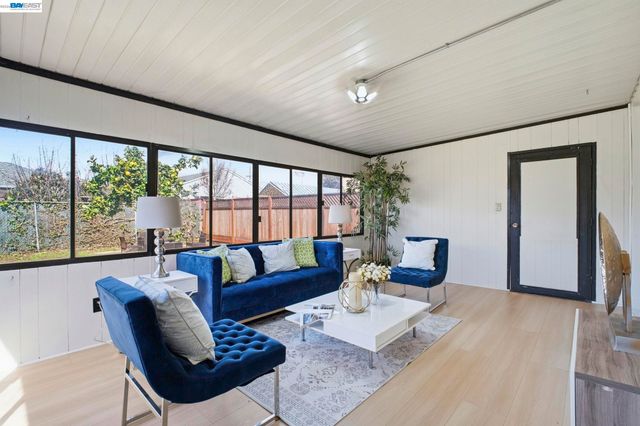 937 Neil Way, Hayward, CA 94545