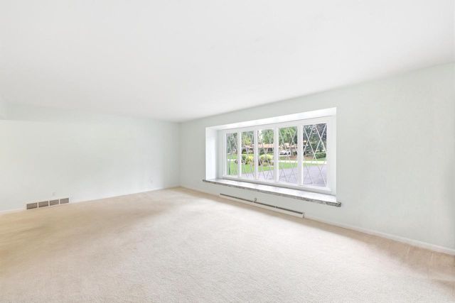 16200 Tomahawk TRAIL, Brookfield, WI 53005