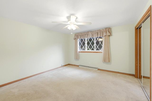 16200 Tomahawk TRAIL, Brookfield, WI 53005
