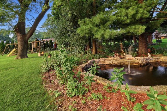 16200 Tomahawk TRAIL, Brookfield, WI 53005