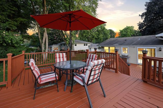 16200 Tomahawk TRAIL, Brookfield, WI 53005