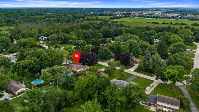 16200 Tomahawk TRAIL, Brookfield, WI 53005
