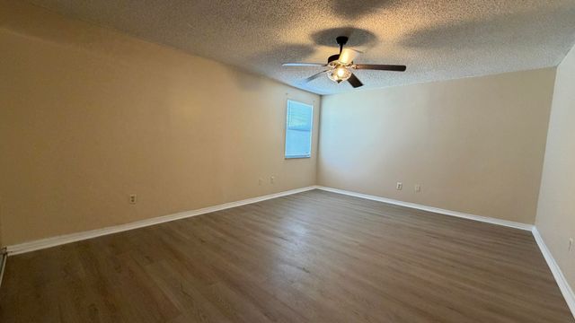 172 SW Crescent Avenue, Port St. Lucie, Port St Lucie, FL 34984