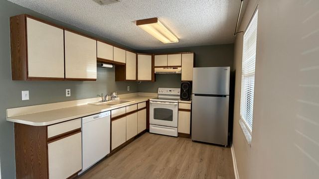 172 SW Crescent Avenue, Port St. Lucie, Port St Lucie, FL 34984