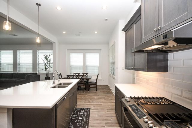 1219 Carswell Grove Drive, Missouri City, TX 77459