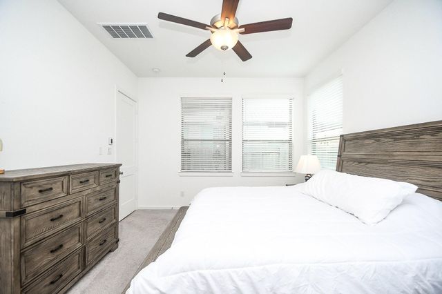 1219 Carswell Grove Drive, Missouri City, TX 77459