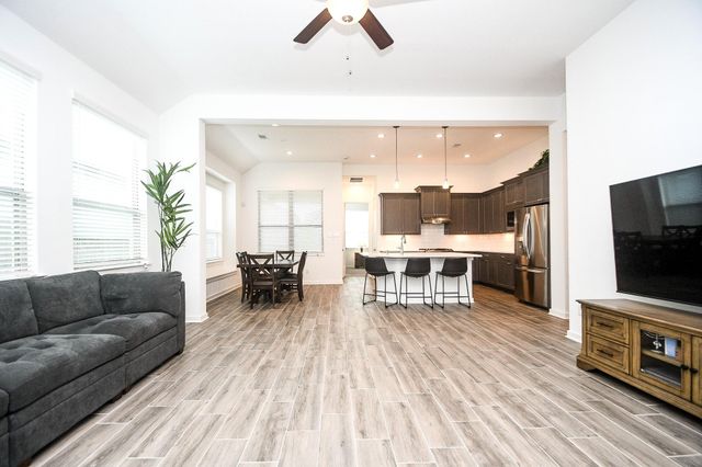 1219 Carswell Grove Drive, Missouri City, TX 77459