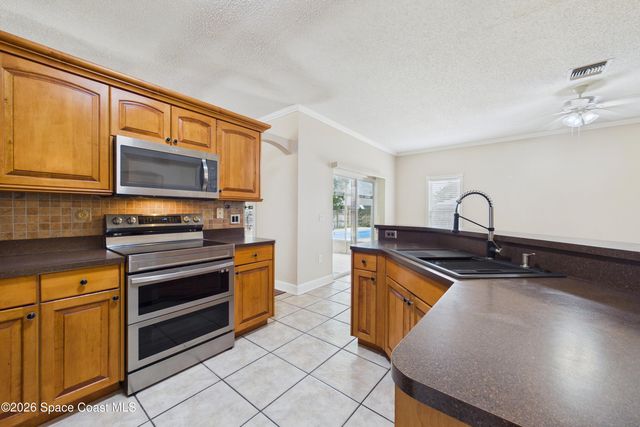 1510 Gardenton Street NW, Palm Bay, FL 32907