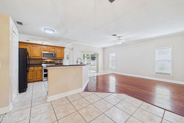 1510 Gardenton Street NW, Palm Bay, FL 32907