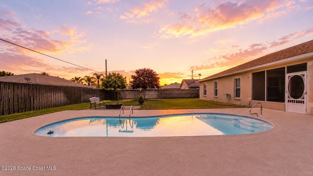 1510 Gardenton Street NW, Palm Bay, FL 32907