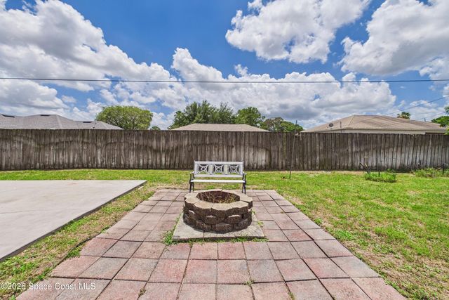 1510 Gardenton Street NW, Palm Bay, FL 32907