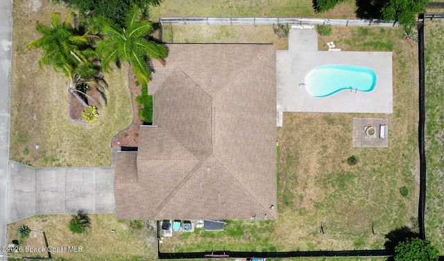 1510 Gardenton Street NW, Palm Bay, FL 32907