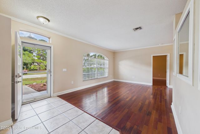 1510 Gardenton Street NW, Palm Bay, FL 32907