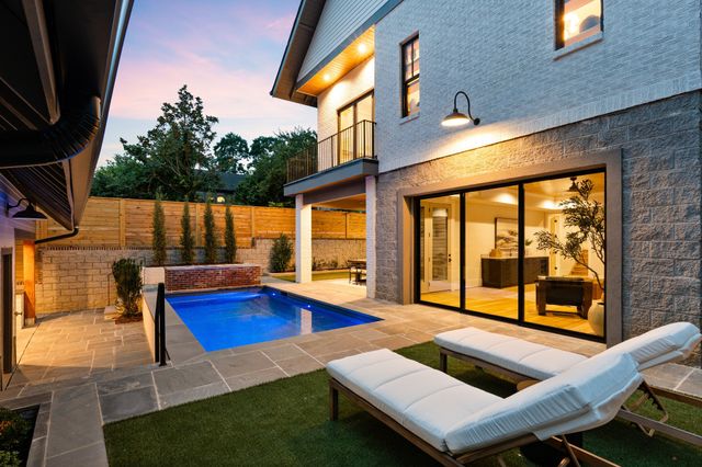 2806 Oakland Ave, Nashville, TN 37212