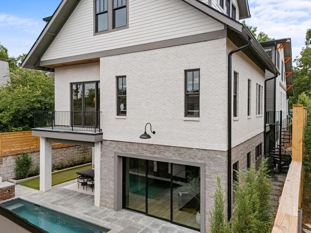 2806 Oakland Ave, Nashville, TN 37212
