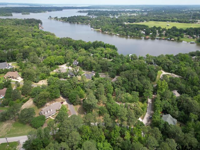 15714 Meadow Cir, Bullard, TX 75757